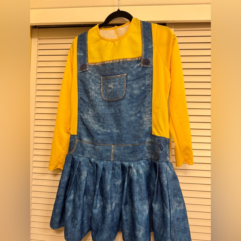 Universal Yellow Top with Blue Denim-Effect Pinafore